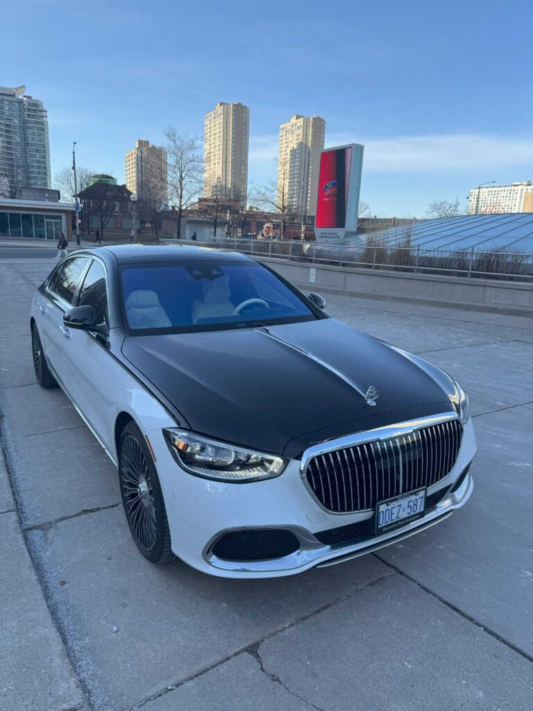 Elite-Class Sedan Toronto Maybach VIP Limo Toronto Maybach VIP Limo